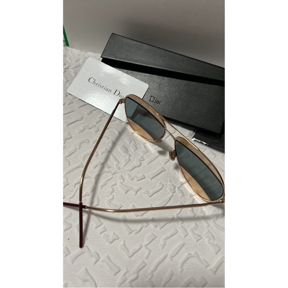 ‼️SOLD‼️ Dior Sunglasses Perfect Condition 😎 - Picture 8 of 10